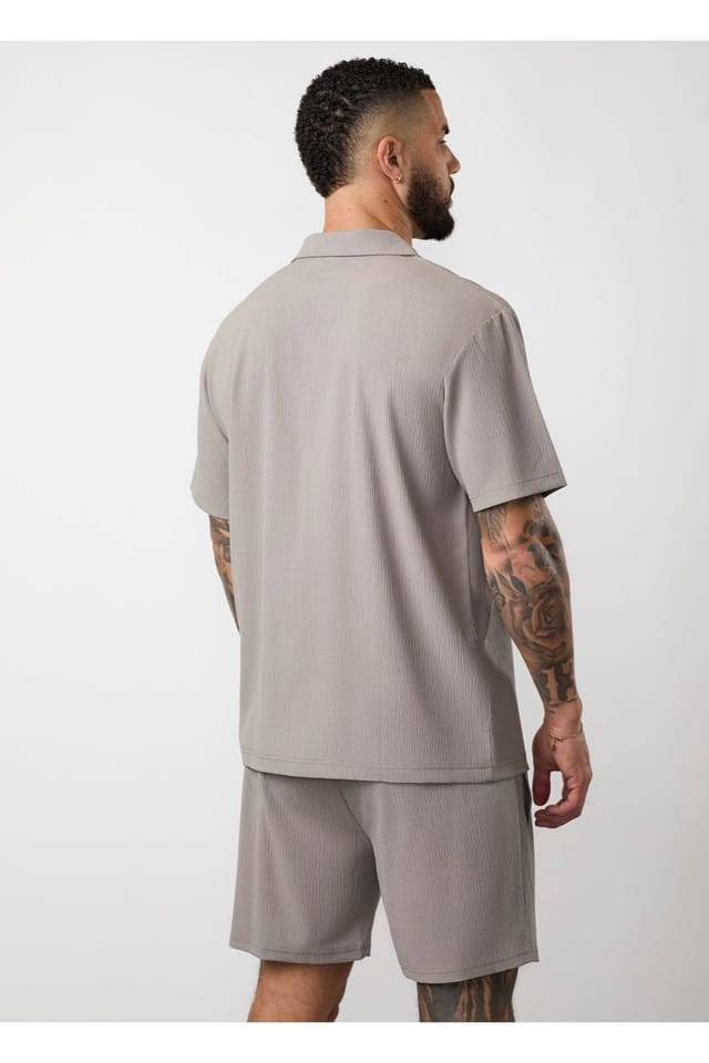 Gym King GYM KING Men's Signature Texture Shirt Stone in Taupe - 2