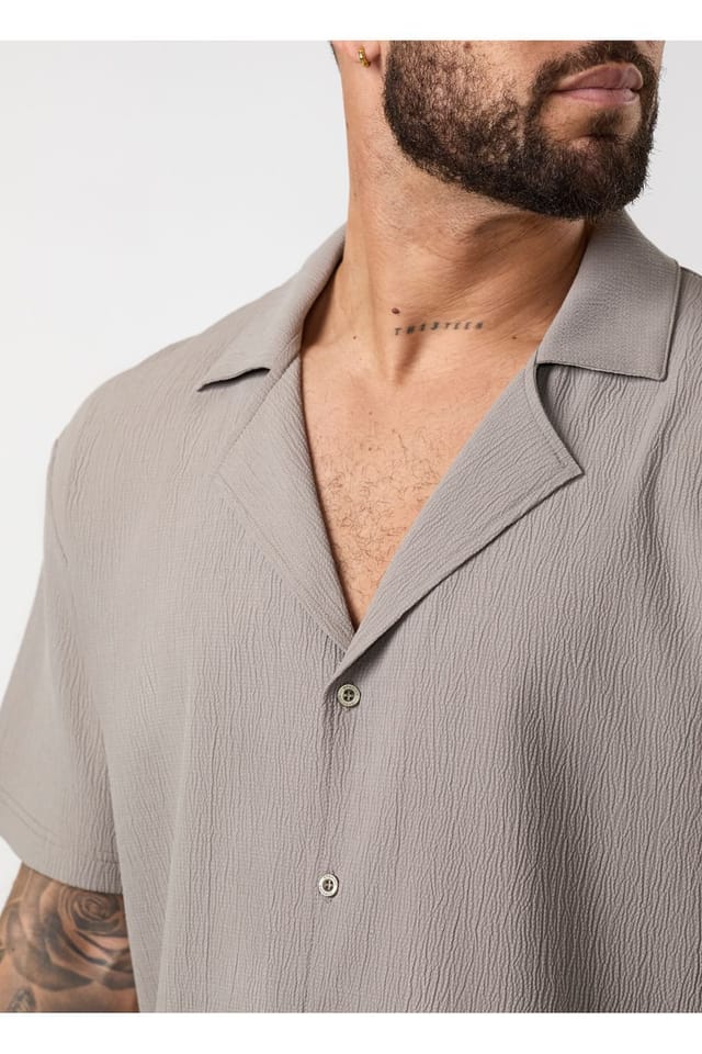 Gym King GYM KING Men's Signature Texture Shirt Stone in Taupe - 3