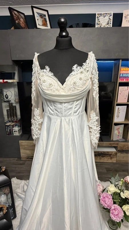 Wedding White Satin A-Line Wedding Dress Size XL (12-14)