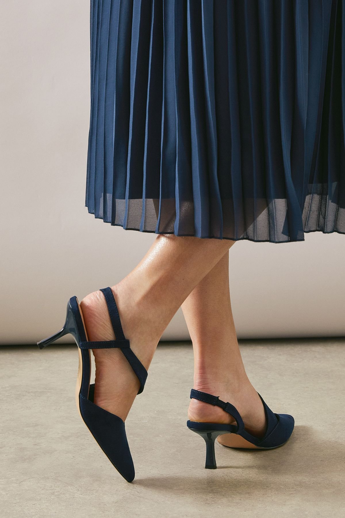 Wallis Wallis Women's Wide Fit Evelyn Asymmetric Slingback Kitten Heel Court Shoes in Navy - 3