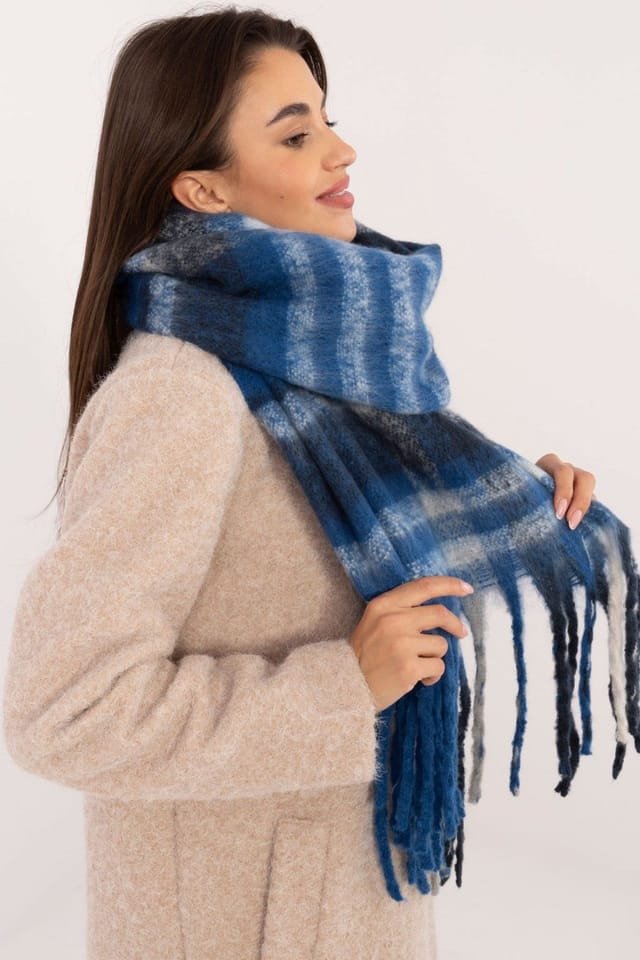 Love Lace Love Lace Women's Elegant Check Pattern Polyester Scarf with Tassels Warm in Blue - 2