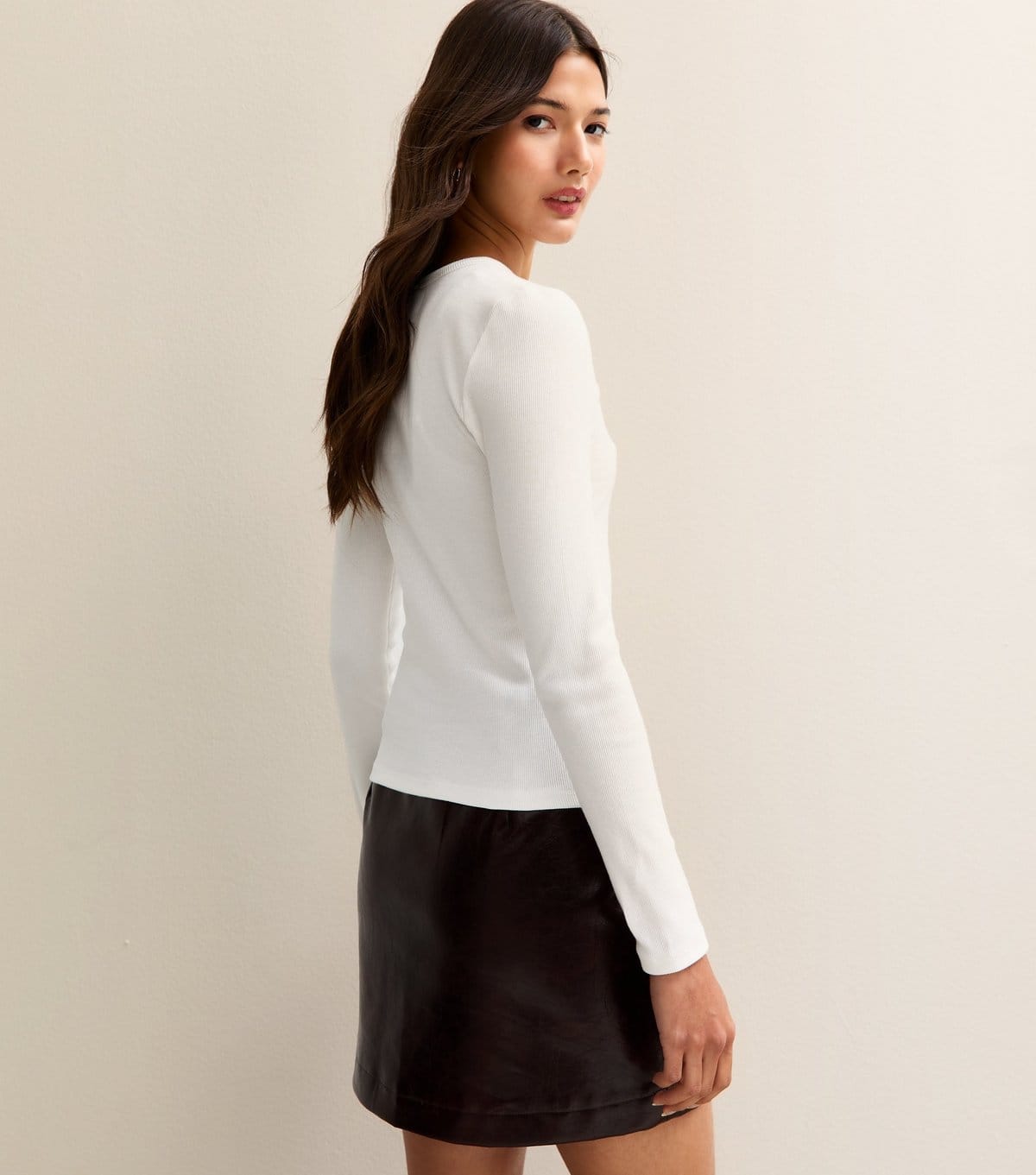 New Look Women's Off White Asymmetric Button Long Sleeve Top New Look - 4