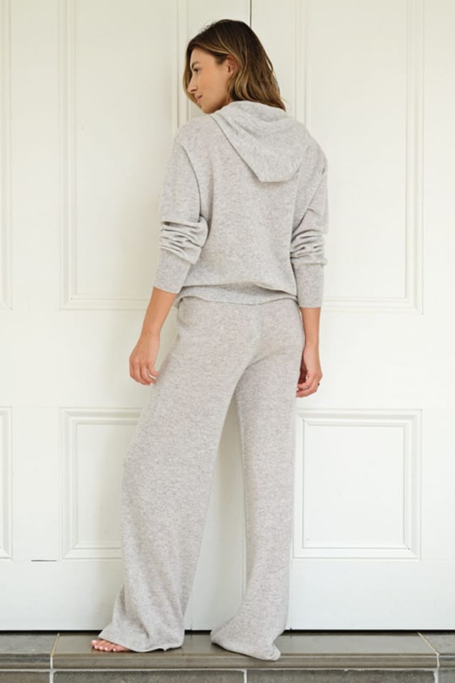 Cove Cove Women's Cashmere Hoodie in Grey - 2