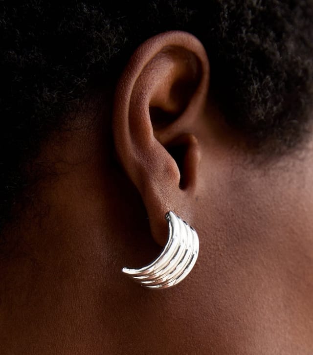 New Look Silver Tone Textured Curved Tube Stud Earrings New Look - 2