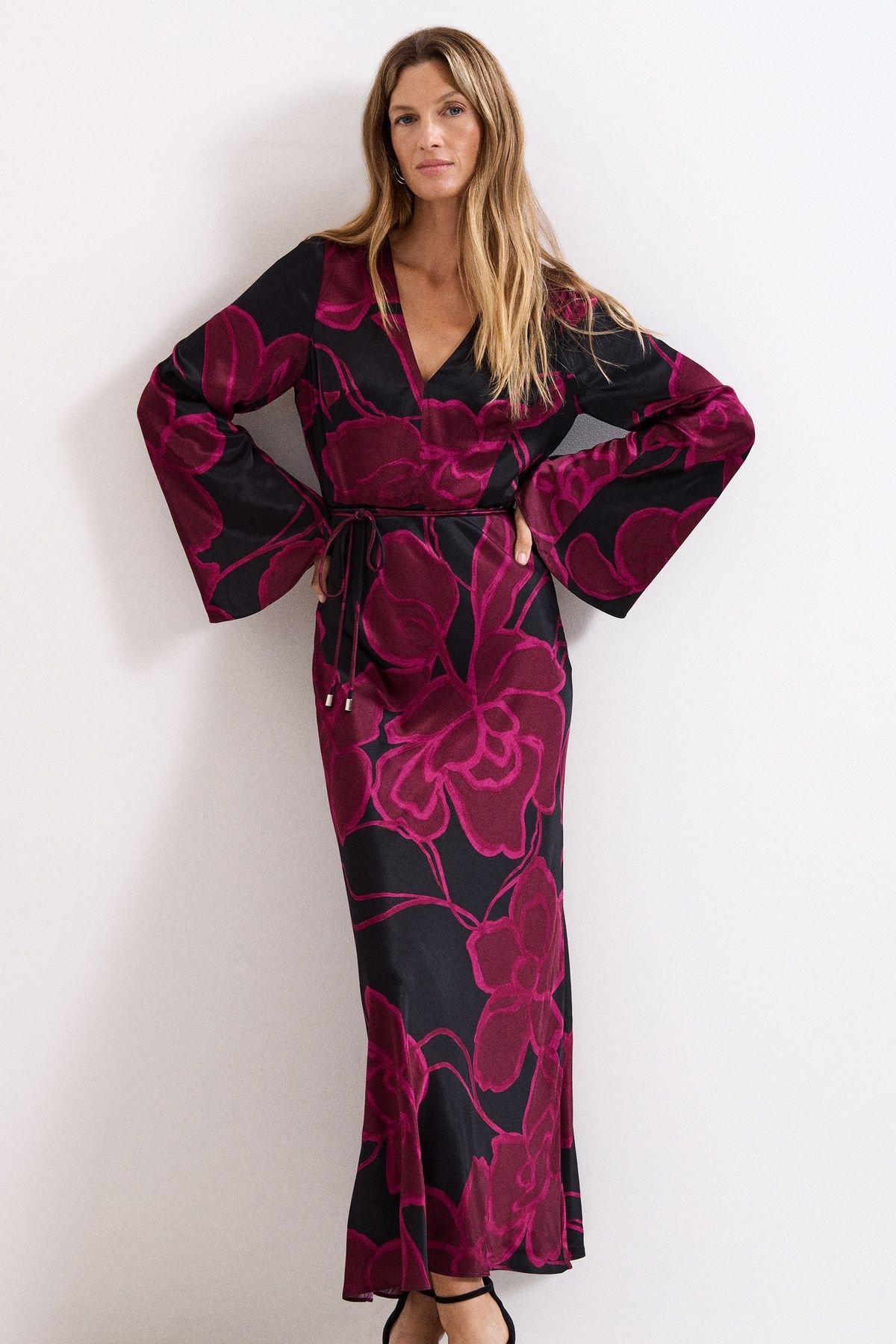 Phase Eight Phase Eight Women's Rhea Maxi Dress in Fuchsia - 3