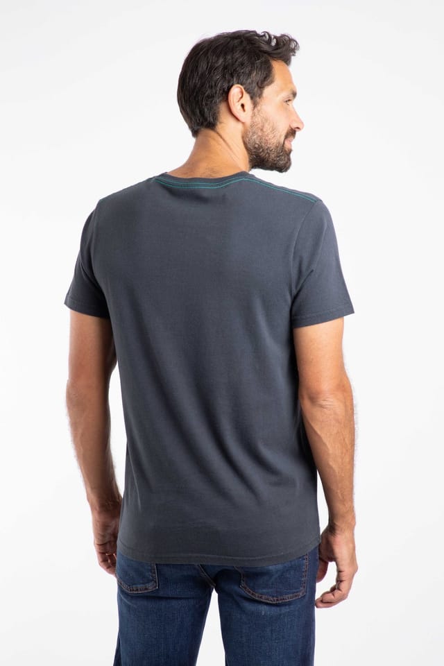 Weird Fish Weird Fish Men's Into The Wild Front Print Graphic T-Shirt in Navy - 3