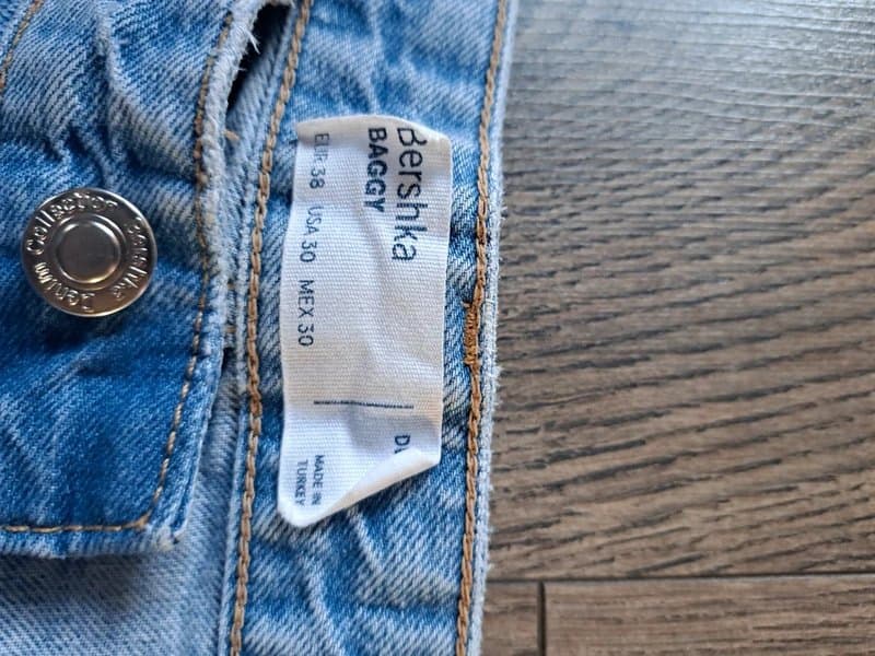 Bershka Ripped jeans