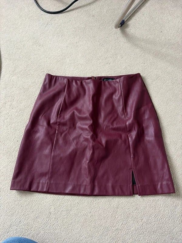 New Look New Look burgundy faux leather mini skirt