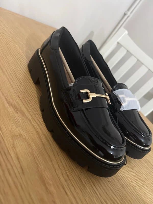 New Look Women’s new look black patent faux leather black shoes with gold buckle size 6 NEW