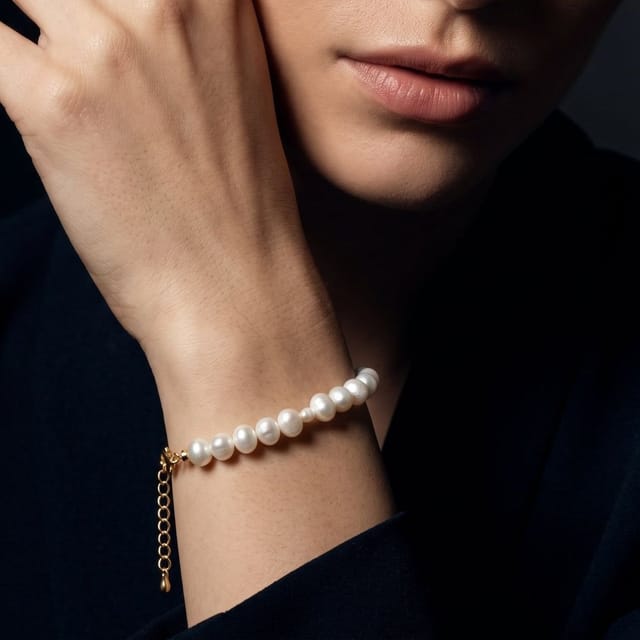 Gold Trip Gold Trip Women's Timeless Pearl Bracelet in White - 2