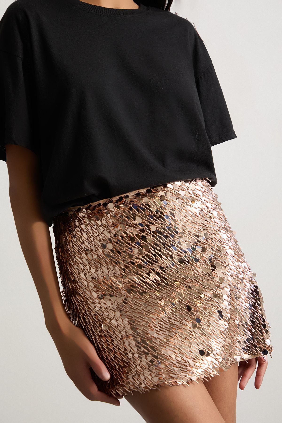 Warehouse Warehouse Women's Multi Sequin Mini Skirt in Rose Gold - 4