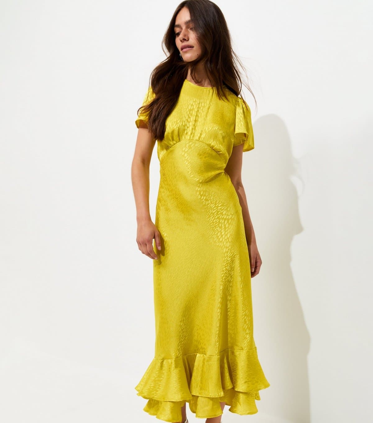 New Look Women's Petite Light Green Feather Jacquard Satin Midi Dress New Look