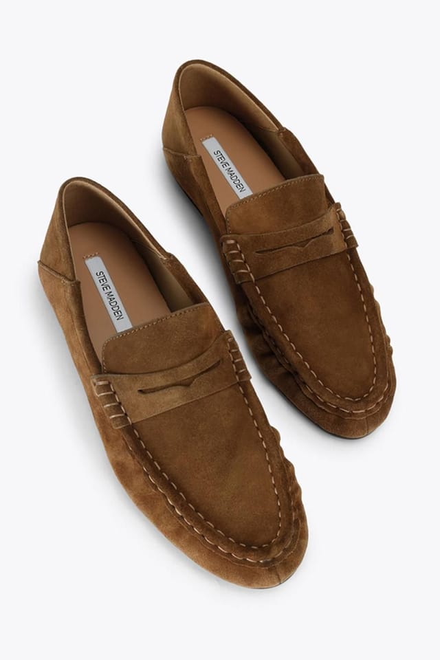 Steve Madden STEVE MADDEN Women's 'Roger Taupe Suede' Suede Flats - 2