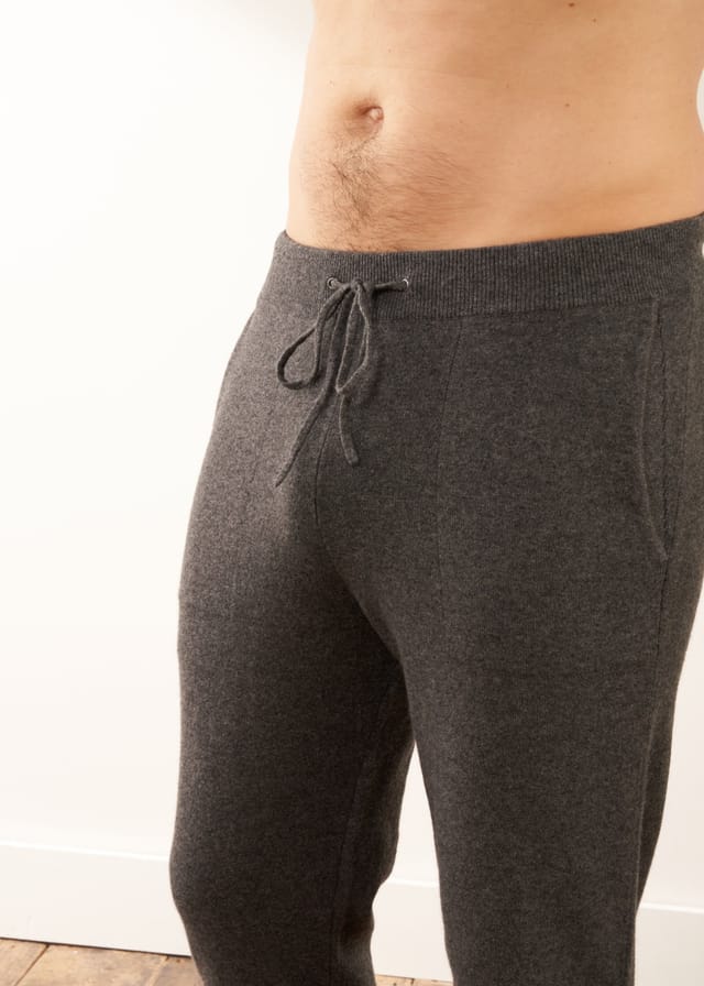 Truly Truly Men's Charcoal Cashmere Joggers in Grey - 2