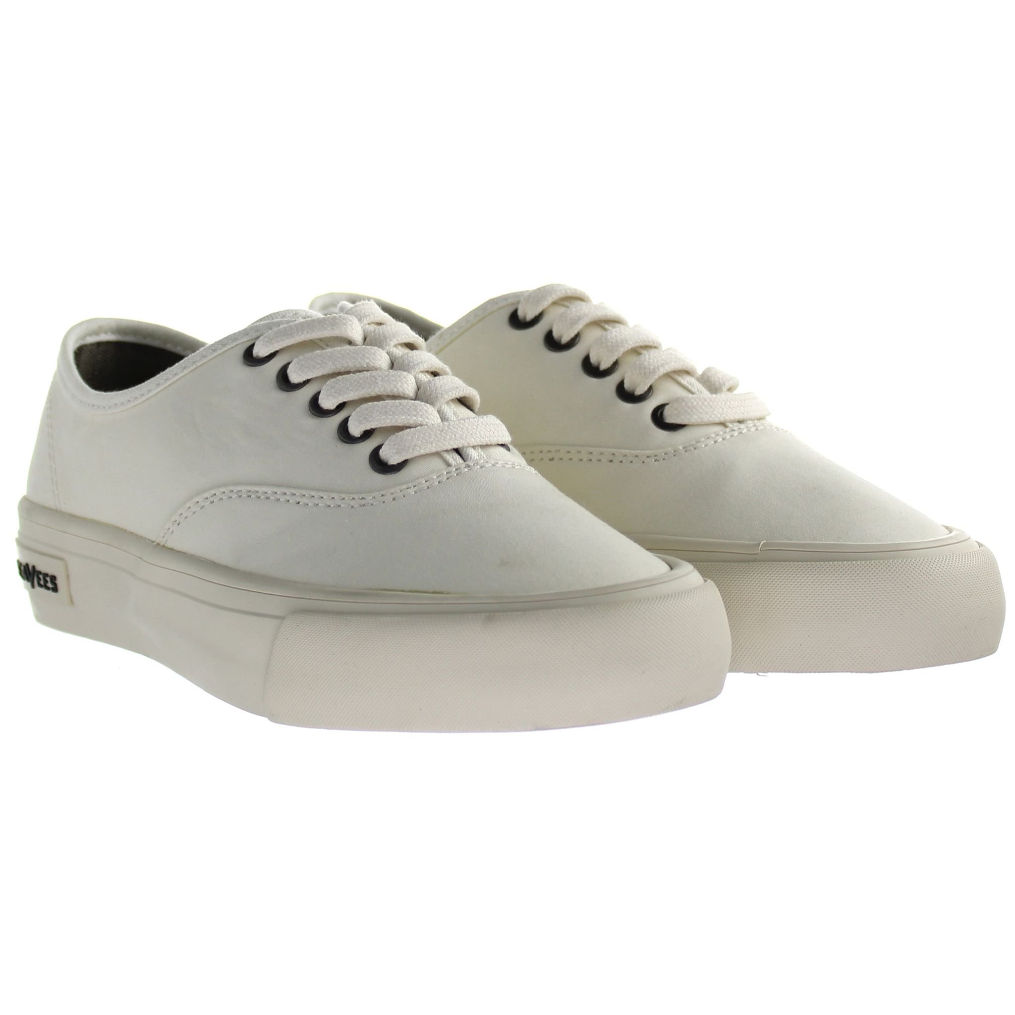Seavees Seavees Women's Legend Standard Lace-Up White Canvas Plimsolls - 2