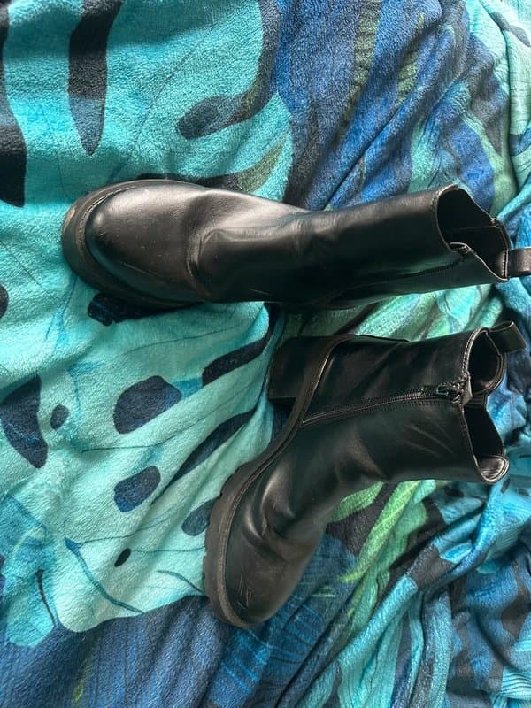 New Look Black boots