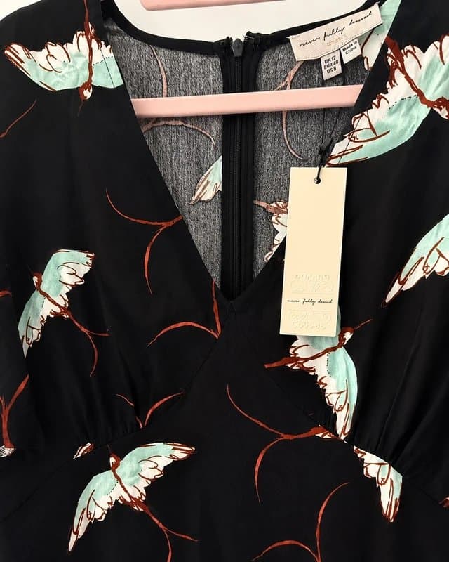 Never Fully Dressed Never Fully Dressed Black Bird Print Midi Dress – Size 12 - 100% Viscose – New with Tags