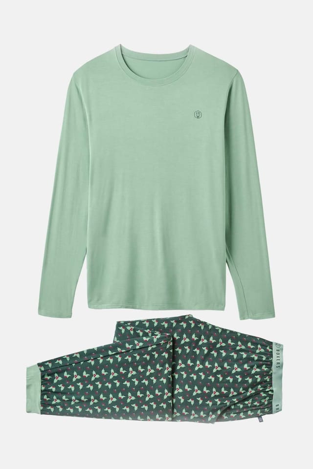 British Boxers British Boxers Men's "Jolly Holly" Print Bamboo Pyjama Set in Green - 3