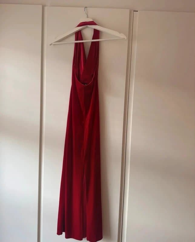 Bershka Bershka red velvet midi dress