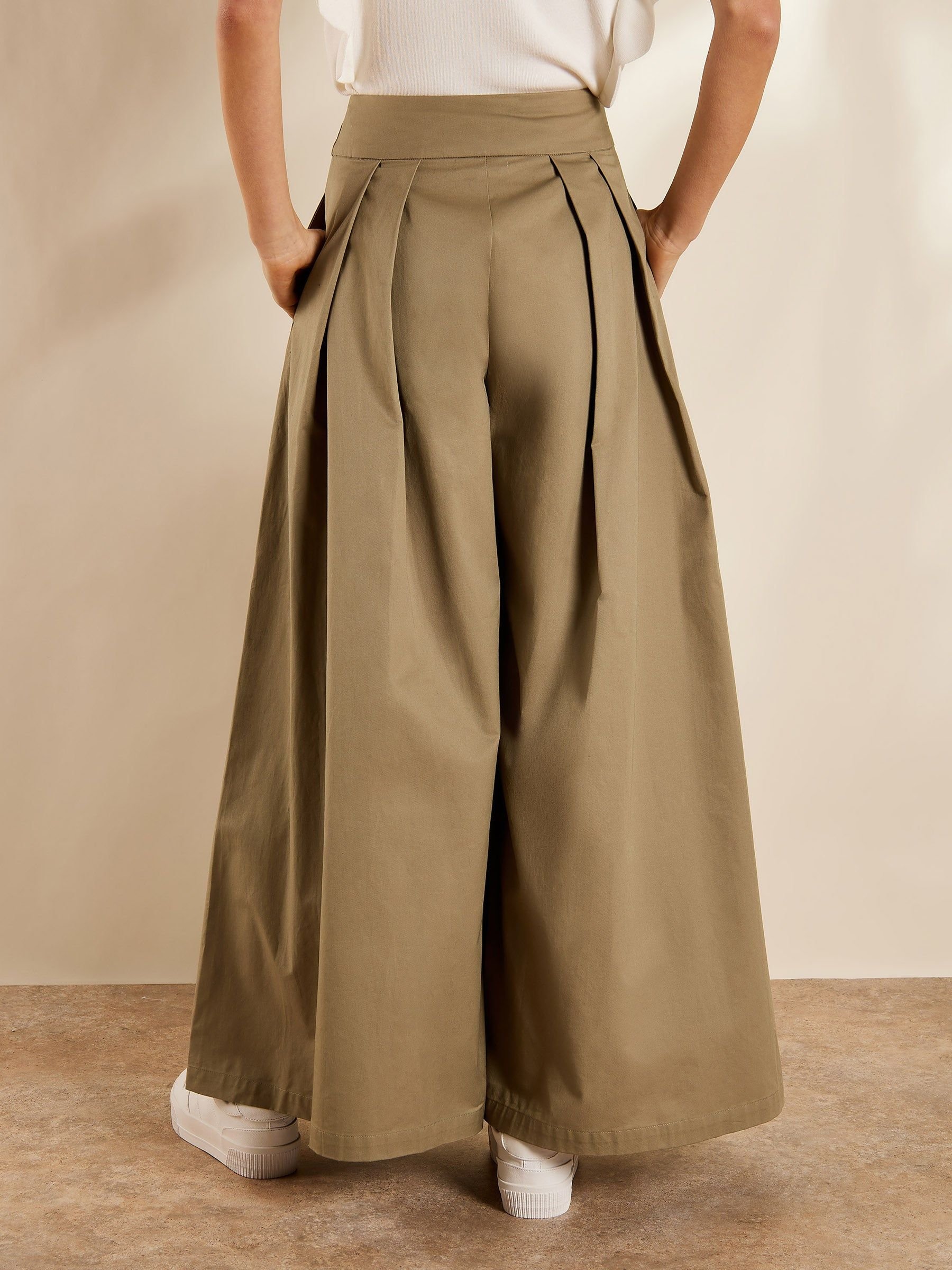 GWD by GEORGE W. DAVIES GWD by GEORGE W. DAVIES Women's GWD Tillie Khaki Wide Leg Trousers in Beige - 2