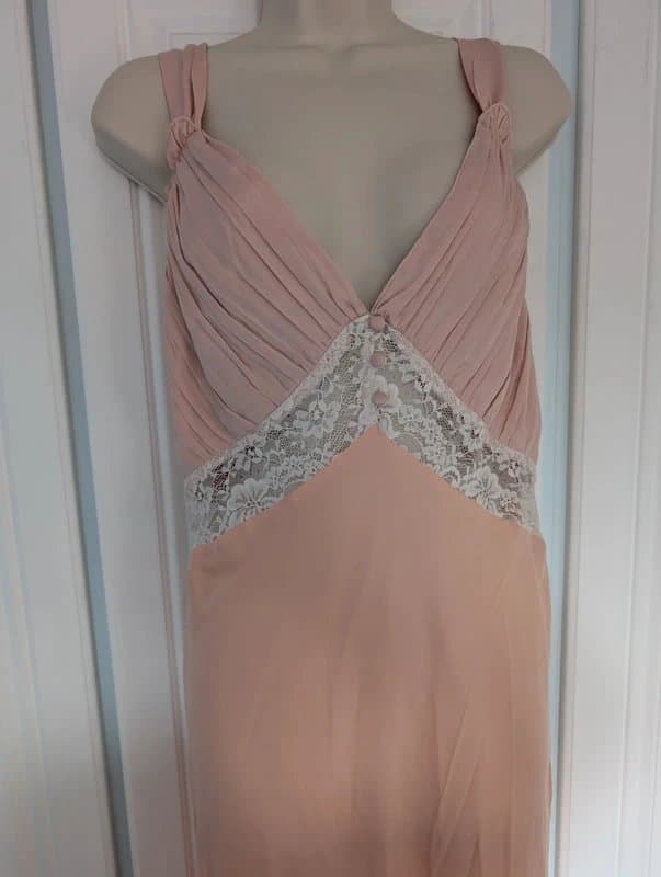 ASOS ASOS Design Tall gathered bust lace insert midi dress in dusky pink size 12