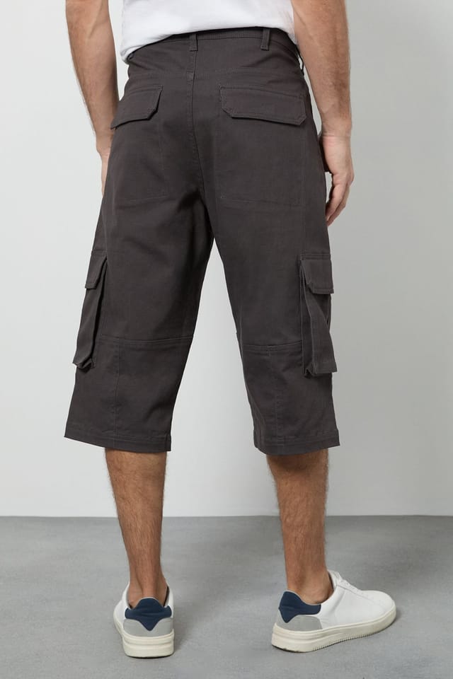 Maine Maine Men's Charcoal 3/4 Cotton Cargo Short - 3