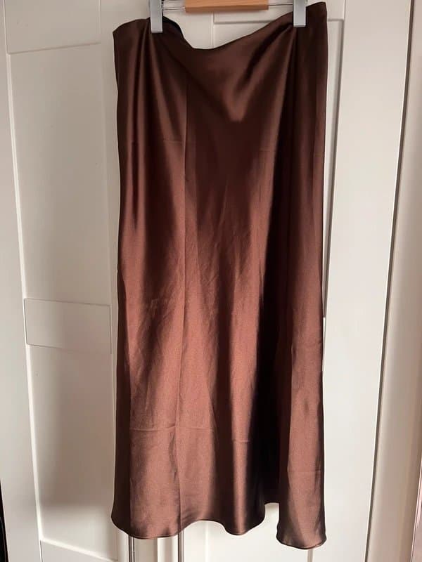 New Look Brown satin midi skirt