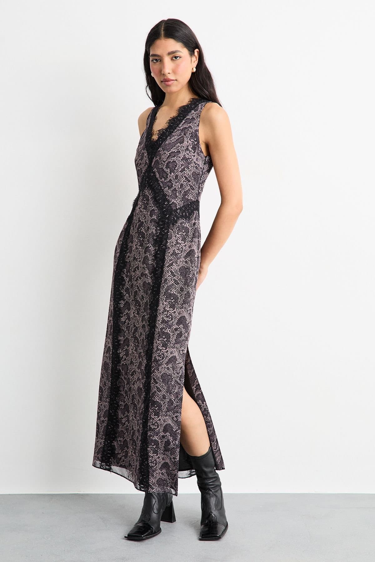 Warehouse Warehouse Women's Chiffon Printed Dress With Lace in Snake