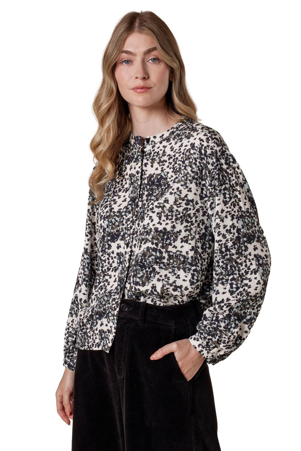 Celtic & Co Celtic & Co Women's Printed Drop Shoulder Long Sleeve Shirt in Off-White - 3