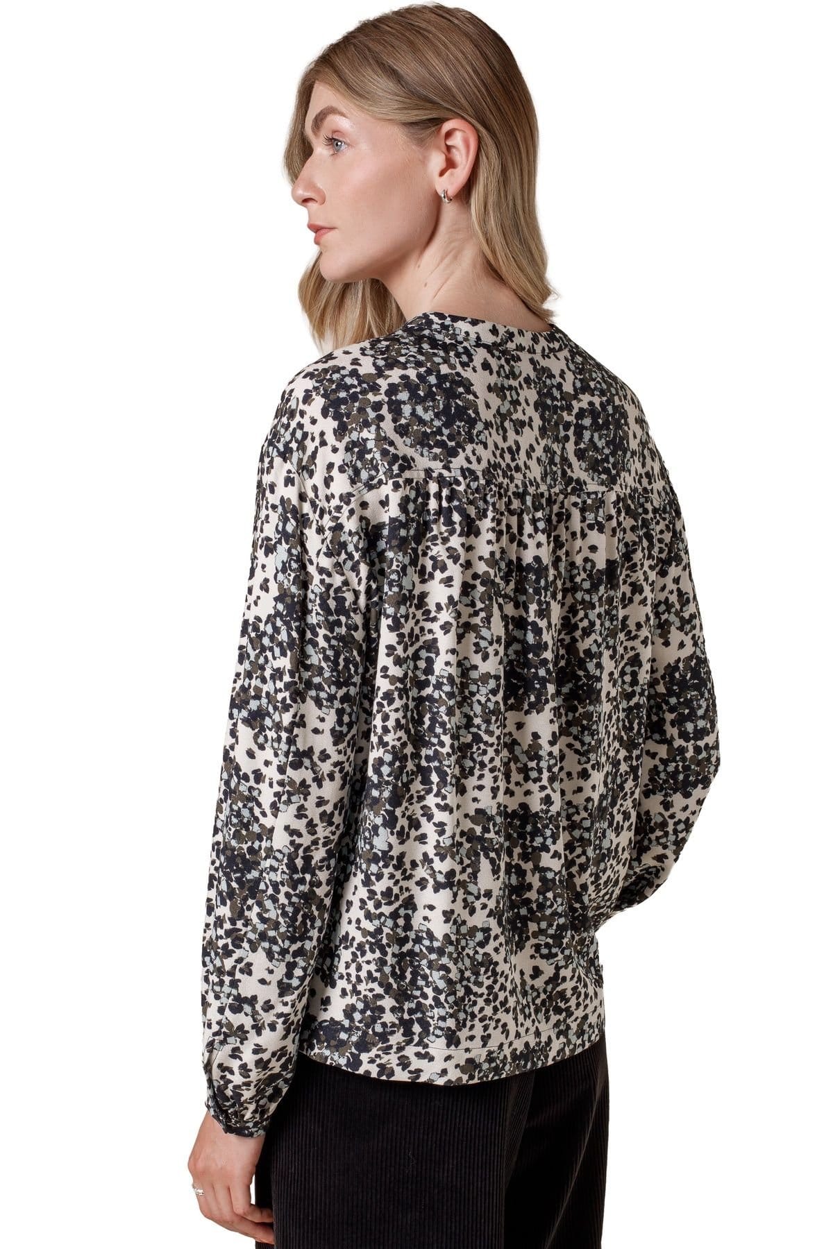 Celtic & Co Celtic & Co Women's Printed Drop Shoulder Long Sleeve Shirt in Off-White - 4
