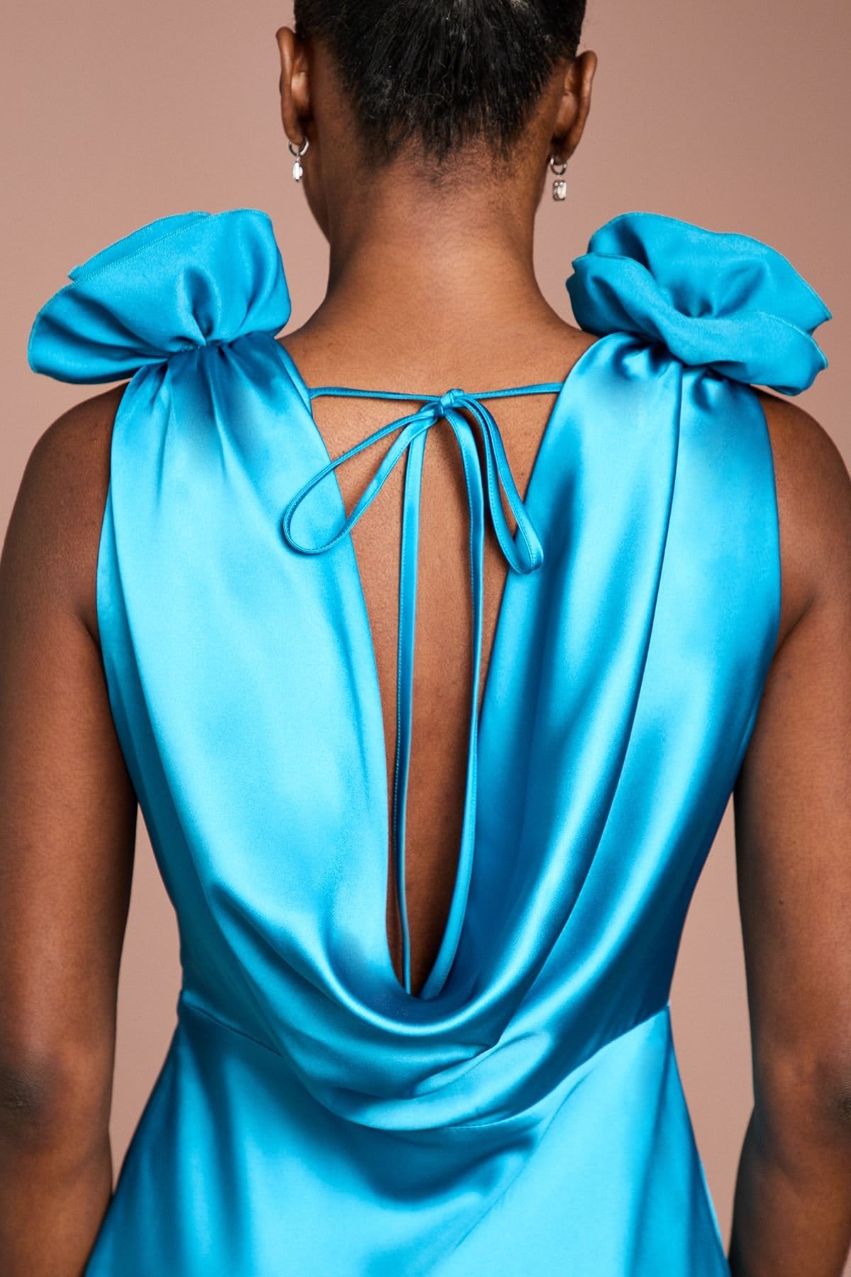 Coast Coast Women's Statement Corsage Satin Maxi Dress in Teal - 4