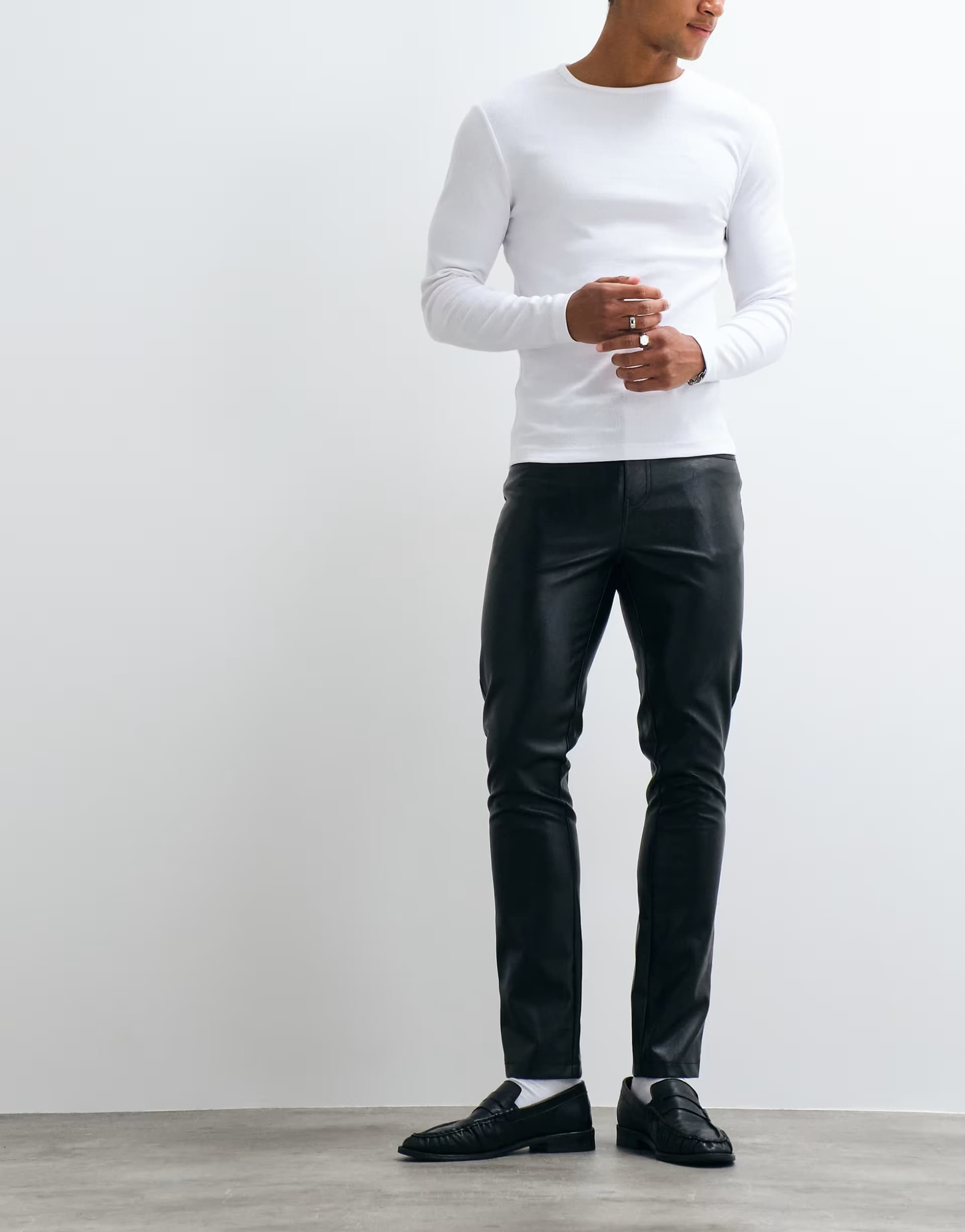ASOS ASOS DESIGN skinny trousers in black faux leather
