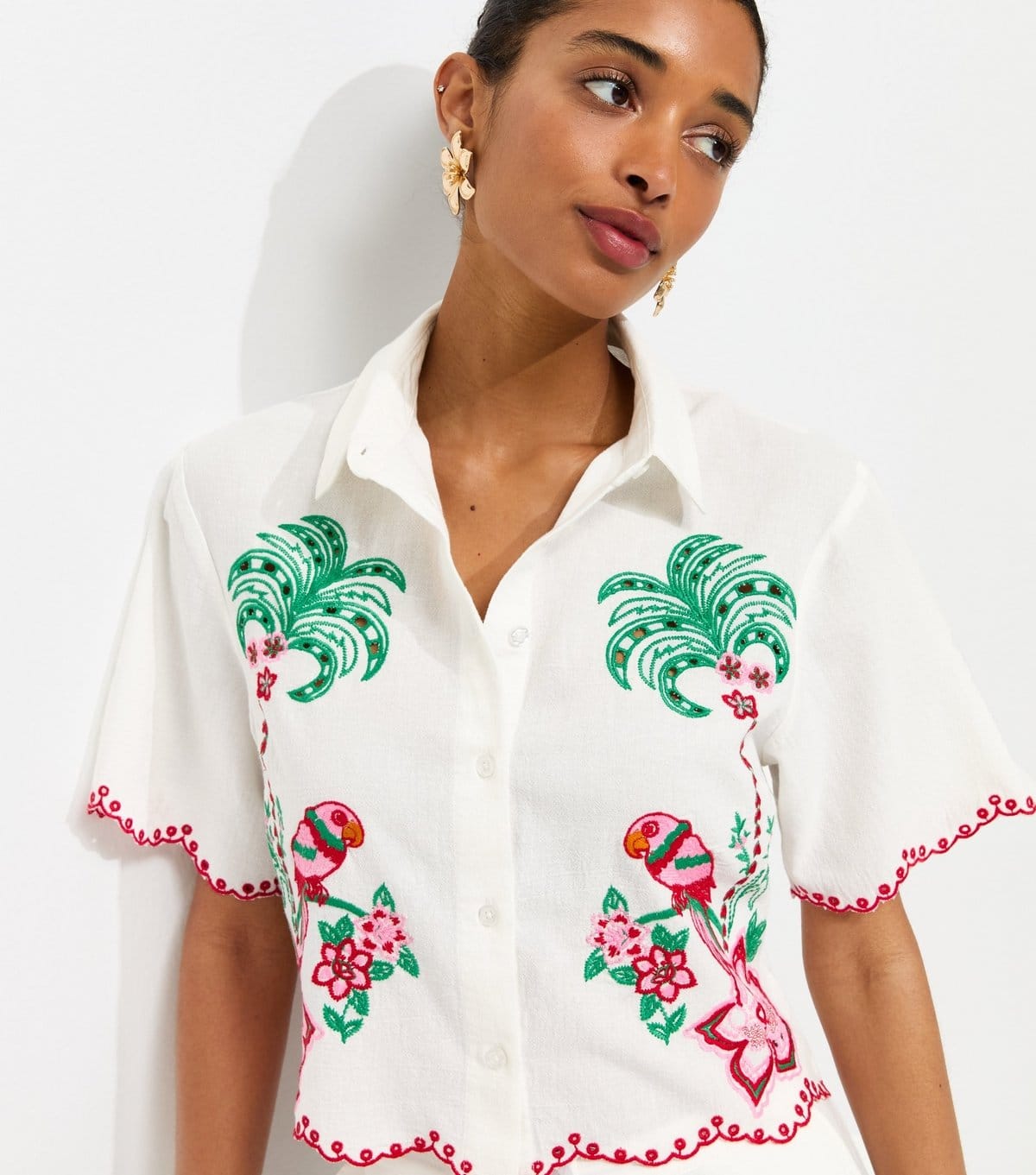New Look Cream Cotton Embroidered Cropped Shirt