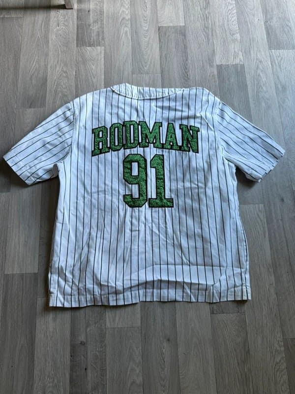Bershka Bershka jersey / graphic shirt / streetwear white shirt with green writing size medium
