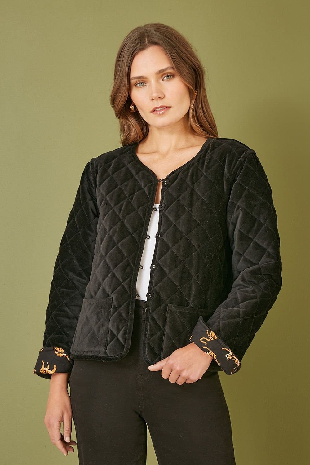 Yumi Yumi Women's Black Velvet Quilted Jacket With Reversible Leopard Lining