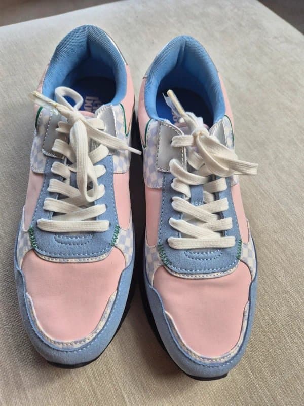 Eleanor Bowmer Eleanor bowmer quirky trainers size 7