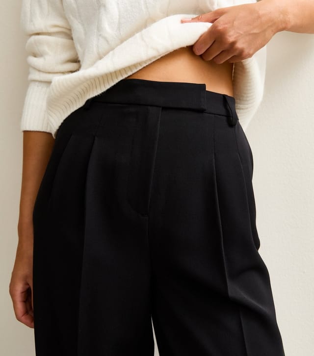 New Look Women's Tall Black Pleated Wide Leg Trousers New Look - 2