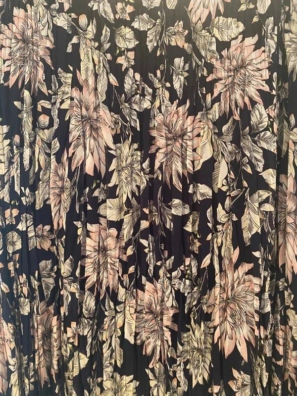 Papaya Papaya Pleated Midi Skirt – Size 20