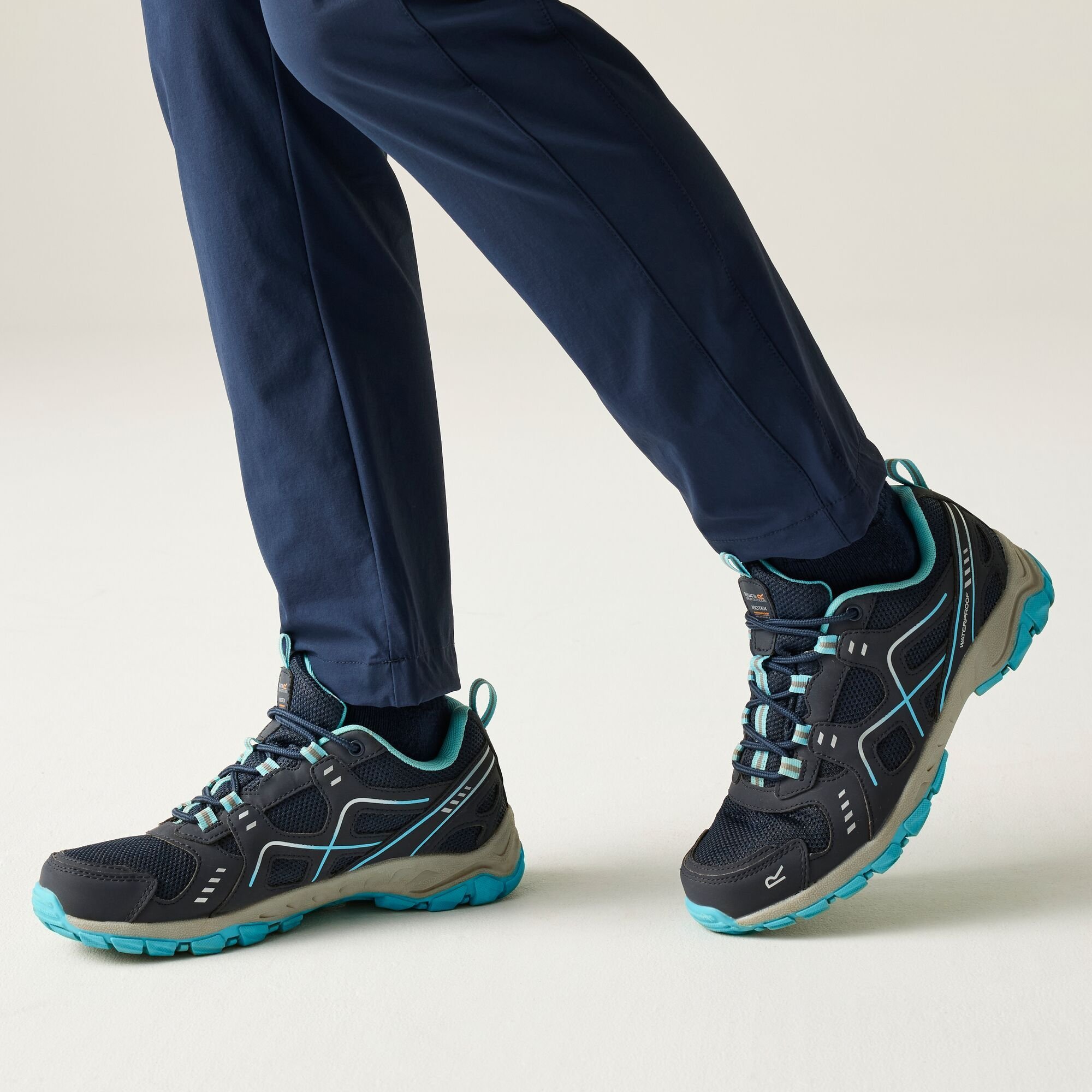 Regatta Regatta Women's Vendeavour Waterproof Walking Shoes in Mid Navy - 3
