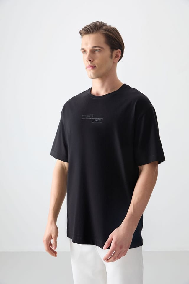 Tommy Life Tommy Life Men's Oversized Cotton Printed T-Shirt in Black - 2