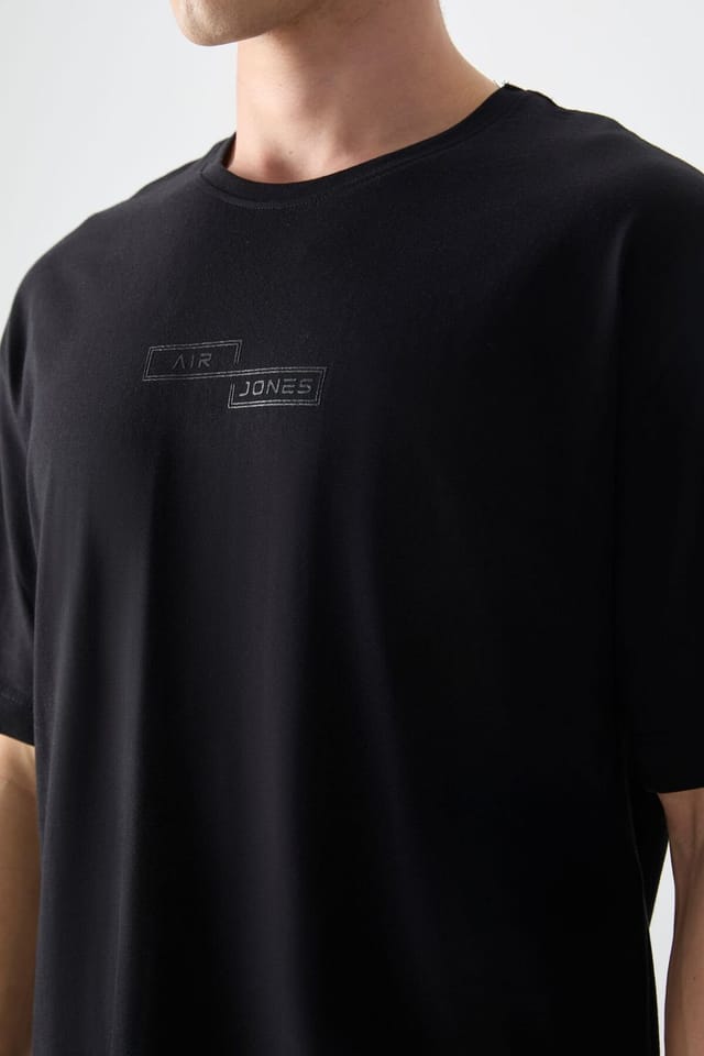 Tommy Life Tommy Life Men's Oversized Cotton Printed T-Shirt in Black - 3