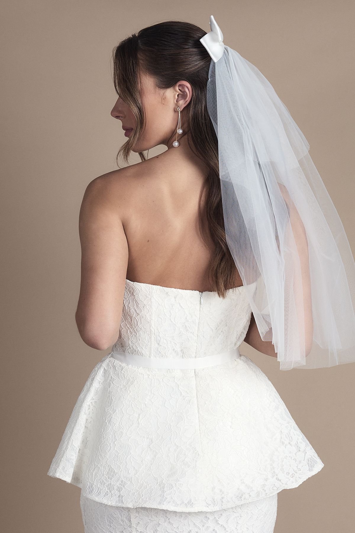 Coast Coast Women's Bandeau Lace Peplum Bridal Top in Ivory - 3