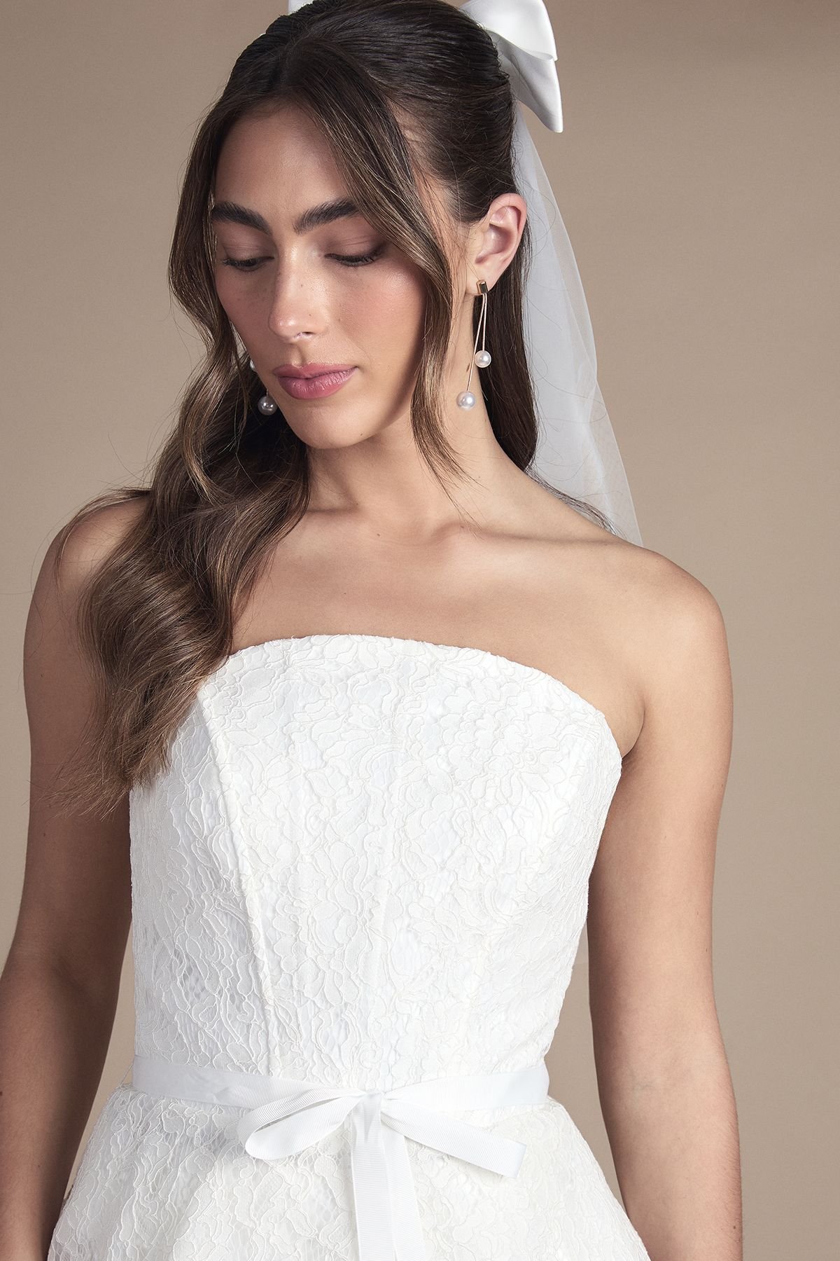 Coast Coast Women's Bandeau Lace Peplum Bridal Top in Ivory - 4