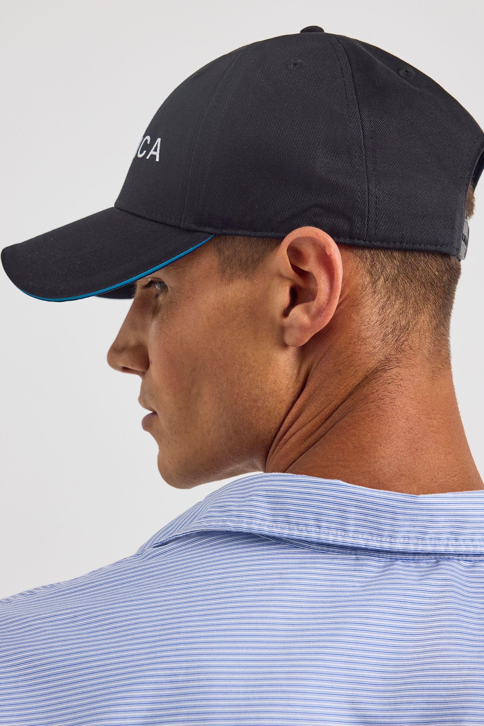 Nautica Nautica Men's Atmore Snapback Cap in Black - 4