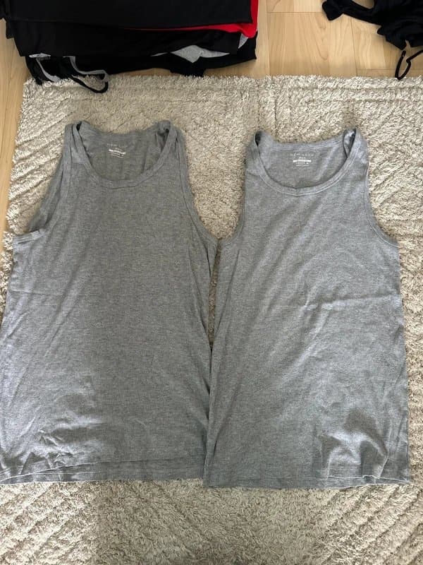 New Look New look men’s 2 grey vests size medium