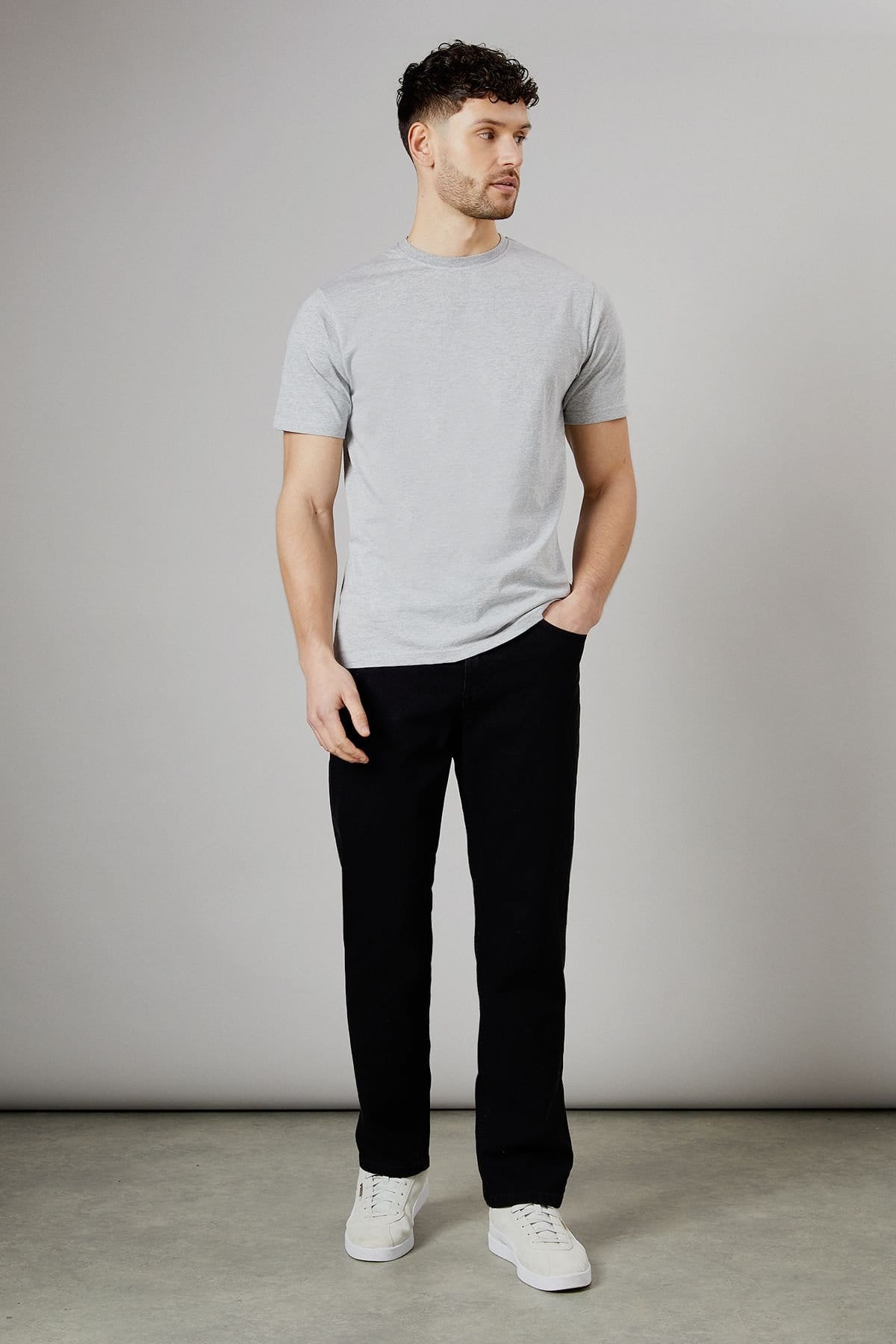 Maine Maine Men's Black Premium Stretch Straight Fit Jeans - 4