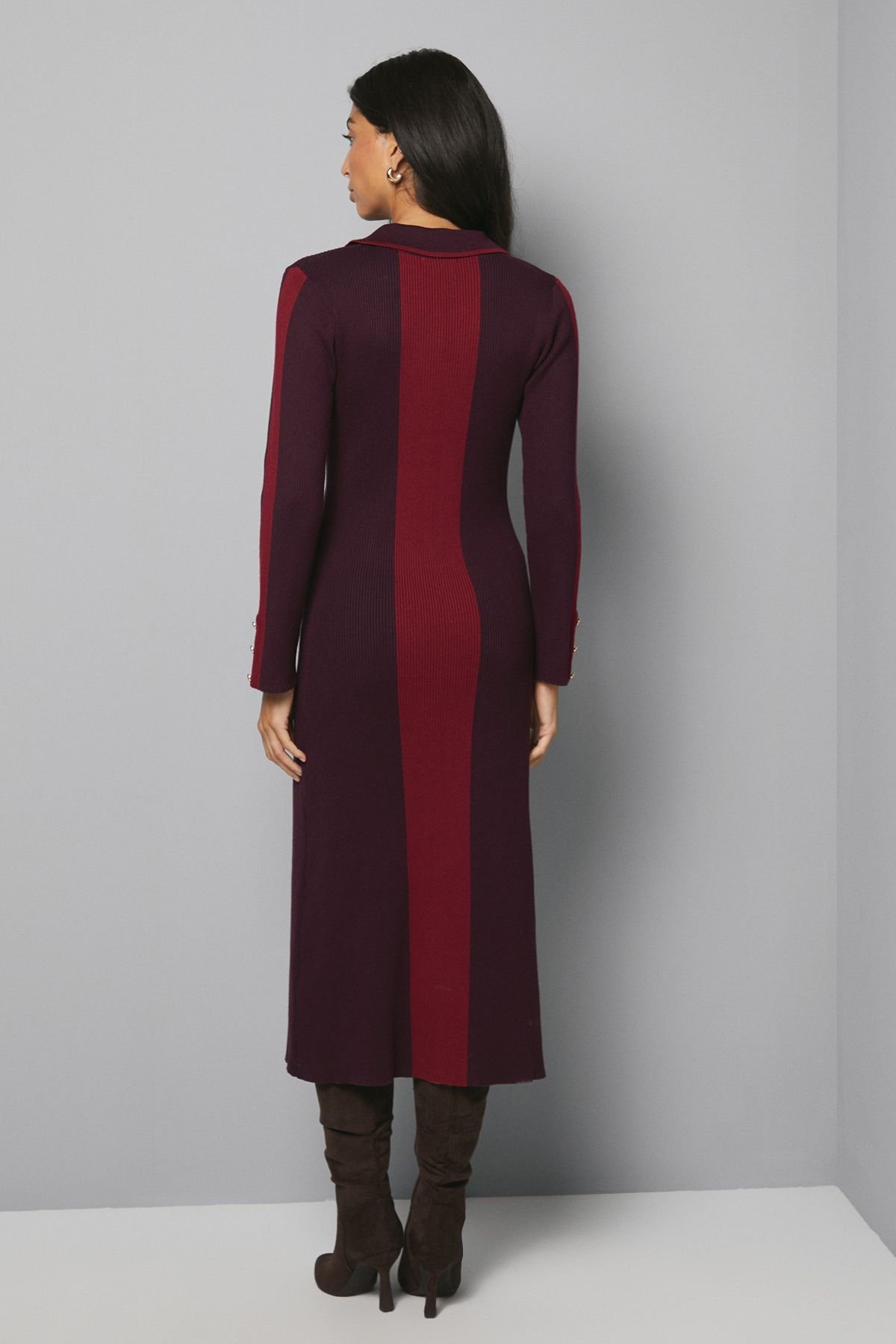 Wallis Wallis Women's Colour Block Knitted Midi Dress in Burgundy - 3