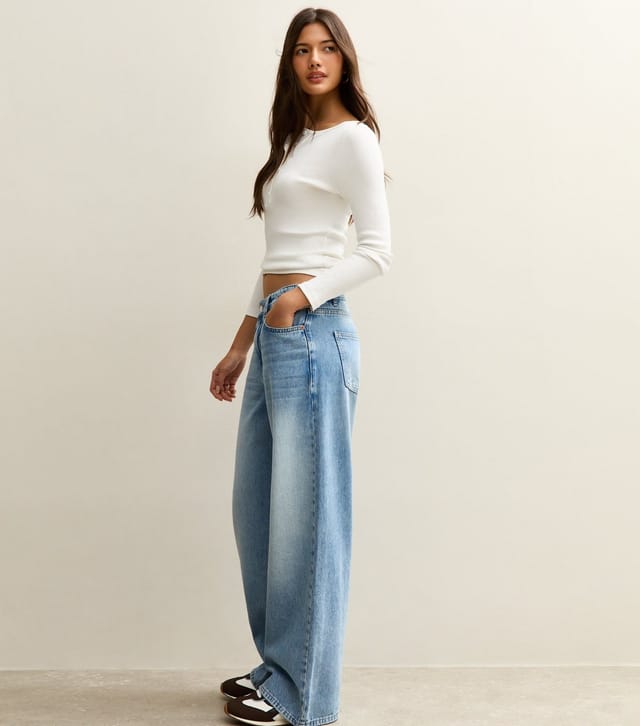 New Look Women's Mid Blue Low Rise Wide Leg Jeans New Look - 3