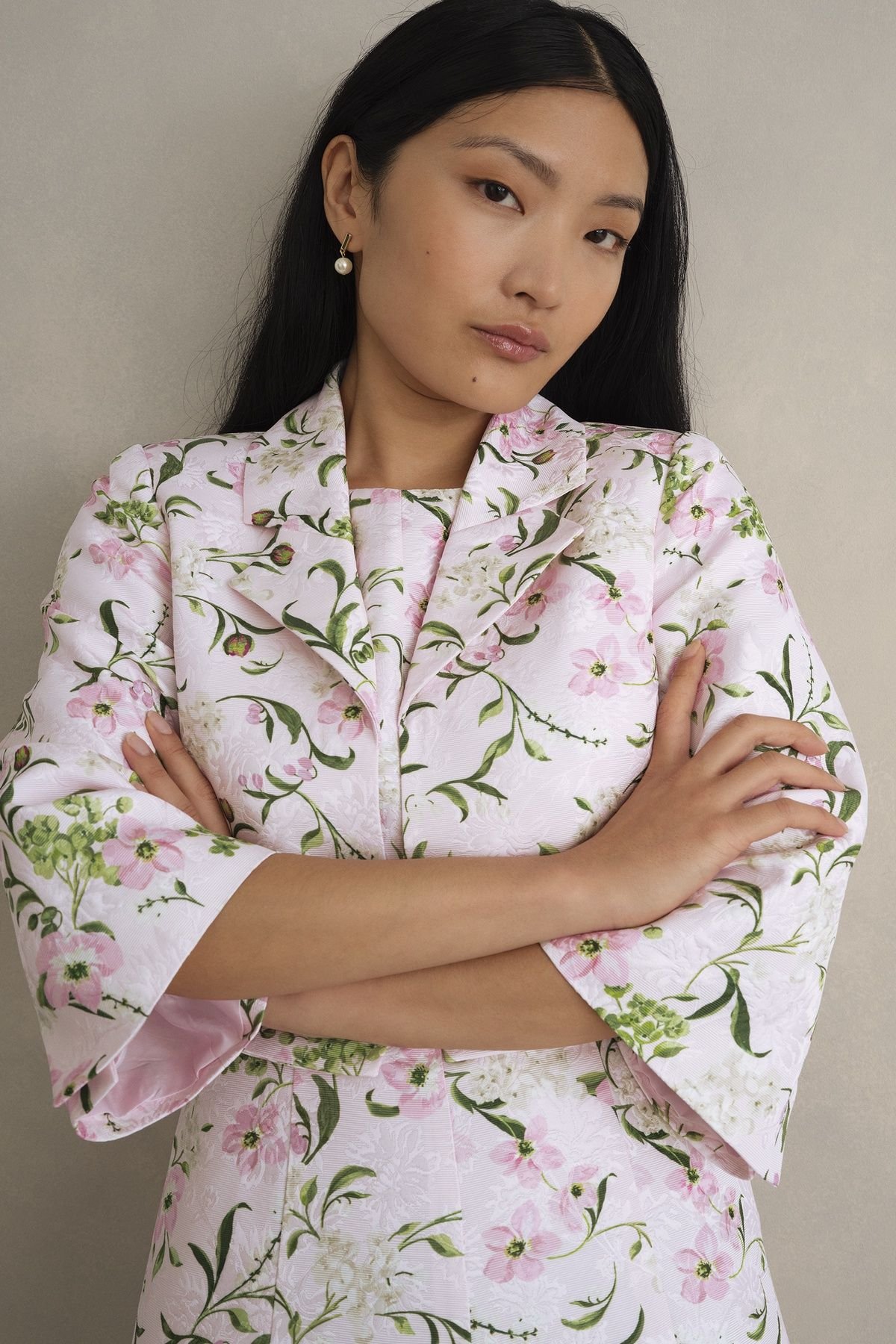 Hobbs London Hobbs London Women's Lana Cropped Floral Jacket in Pale Pink - 3