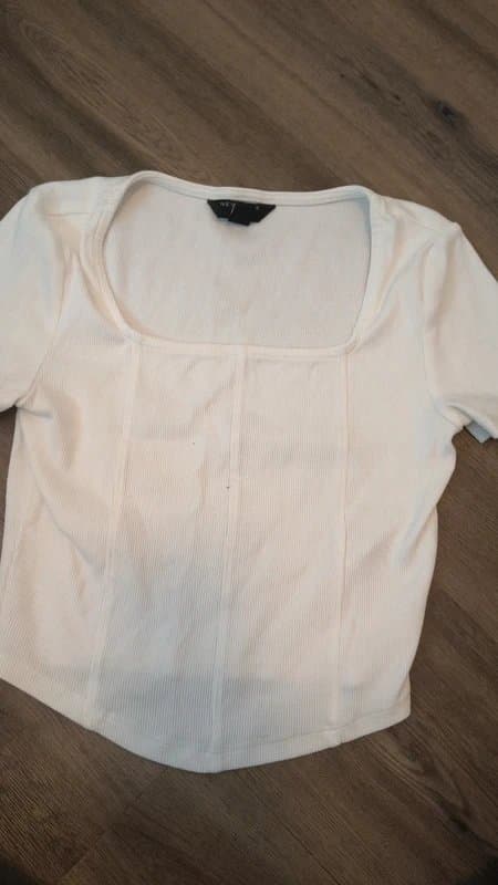 New Look White cropped t-shirt corset style.